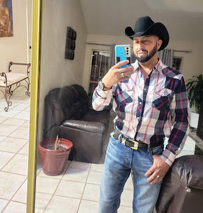 Meet your Posher, Fabian